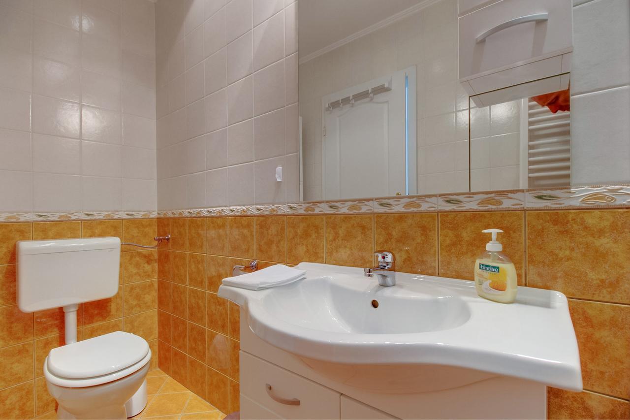 Apartments Del Sole Nerezine Bilik gambar